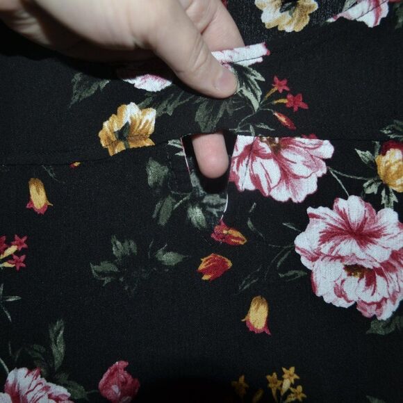 Torrid baby doll keyhole front black floral Spring gauze long sleeve tunic top - Picture 7 of 8